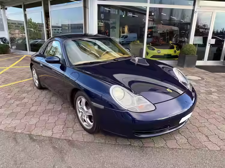 Porsche 996 Carrera 4 Cabriolet
